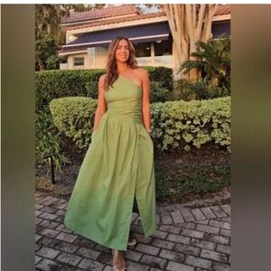 Abercrombie & Fitch green one shoulder dress with side cut out women’s med